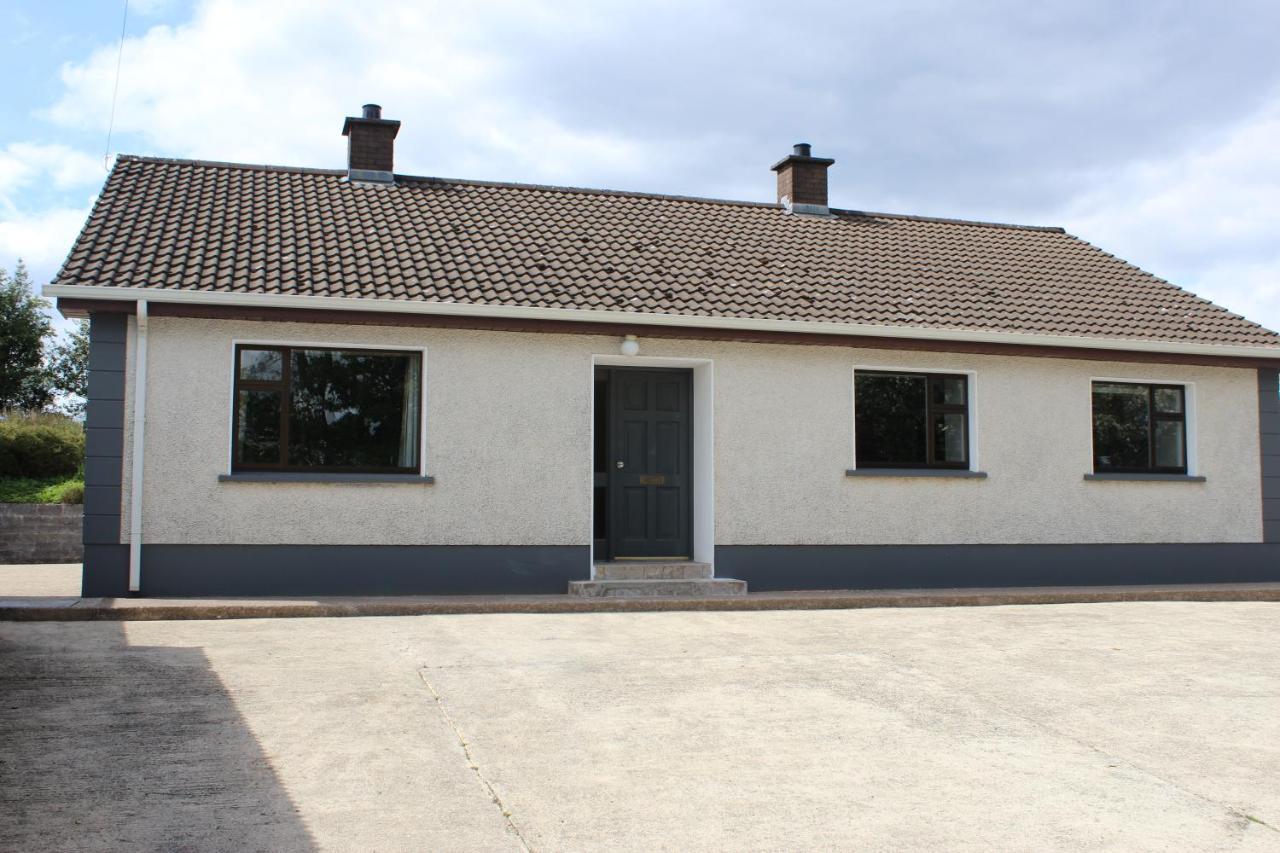 Ketty'S Cottage Rosslea Exterior photo